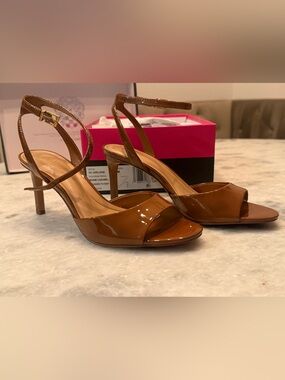 Vince Camuto Caramel Patent Leather sandal Heels
